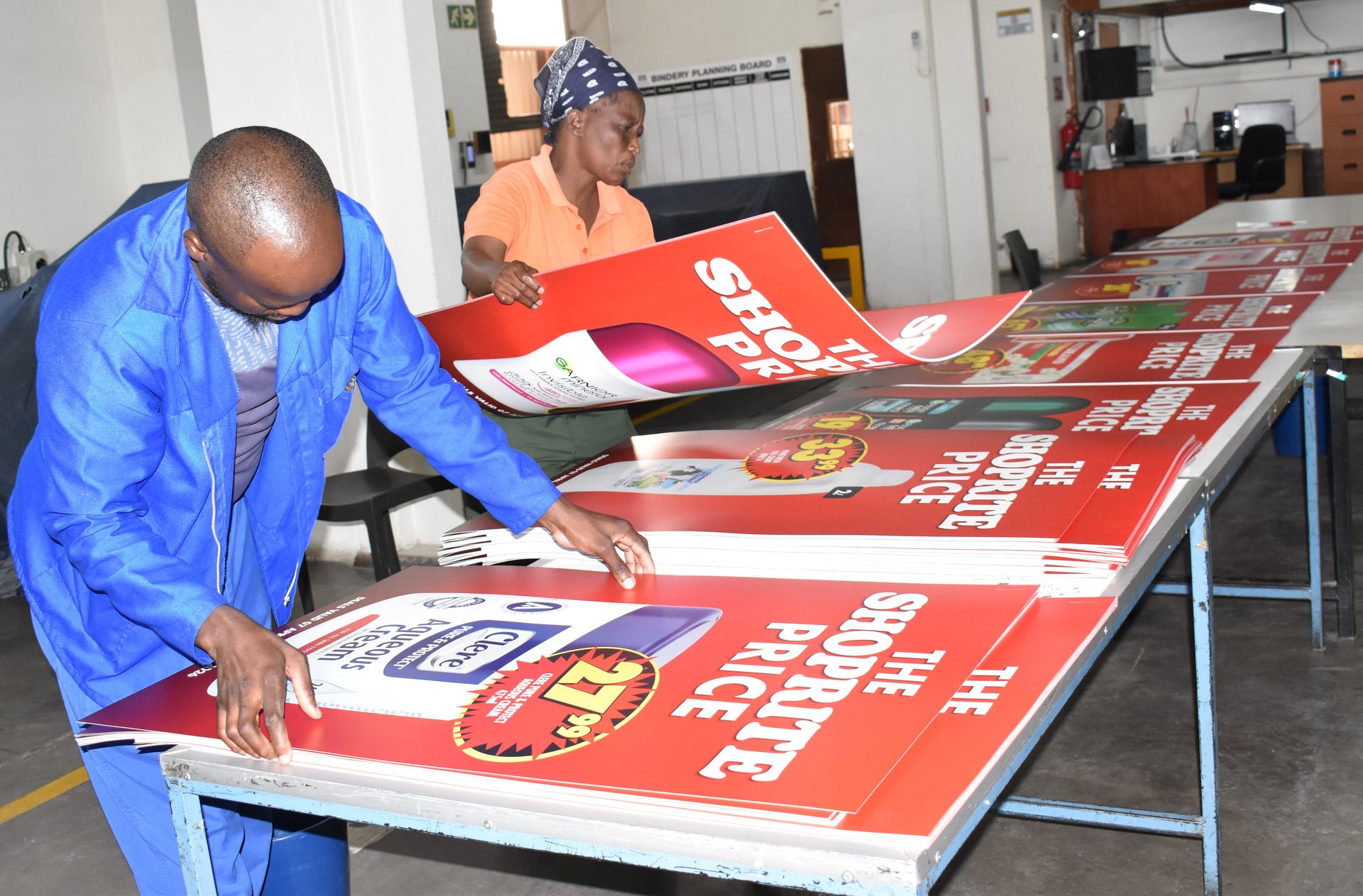 Campaign print production in the factory